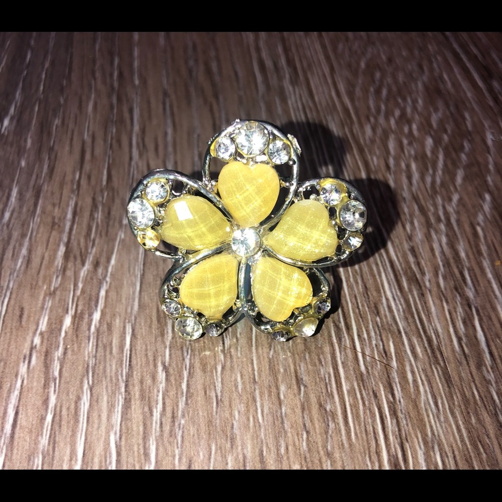 Silver with Yellow Gemstones